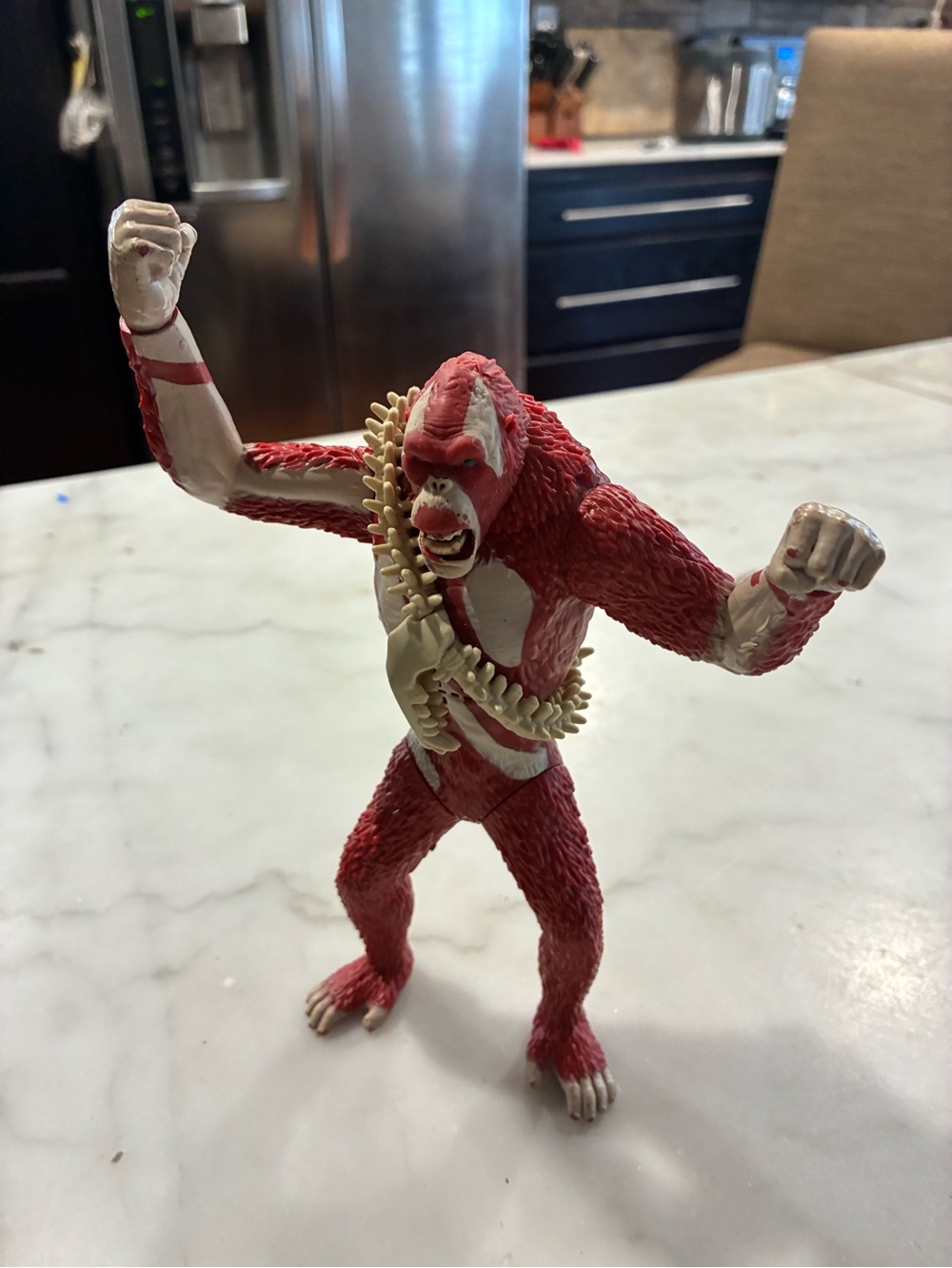 Godzilla x Kong: The New Empire Skar King with Whipslash Giant Figure